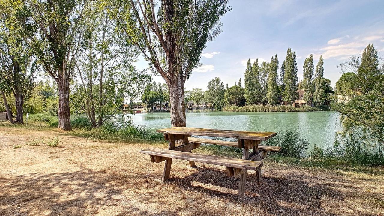 Appartement Village 9 En Residence De Vacances En Camargue 아흘르 외부 사진