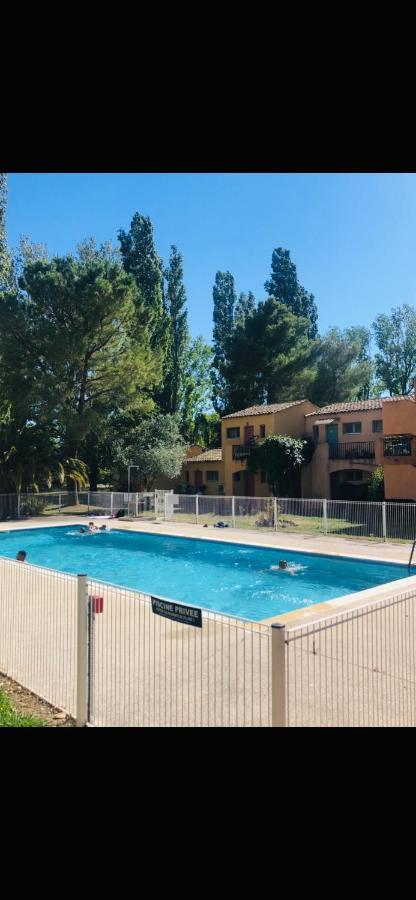 Appartement Village 9 En Residence De Vacances En Camargue 아흘르 외부 사진